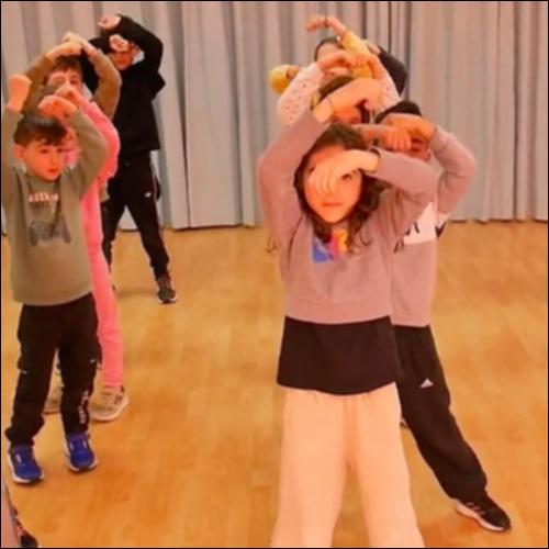 Μια μηχανή από σώματα_icon